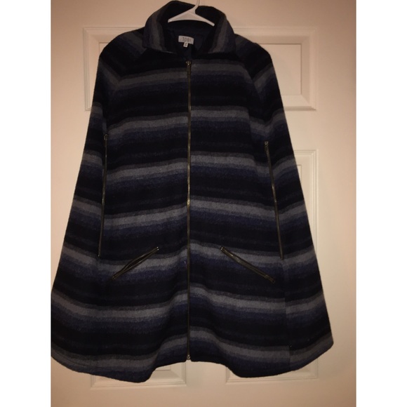 TOBI Cape Jacket - Picture 5 of 6